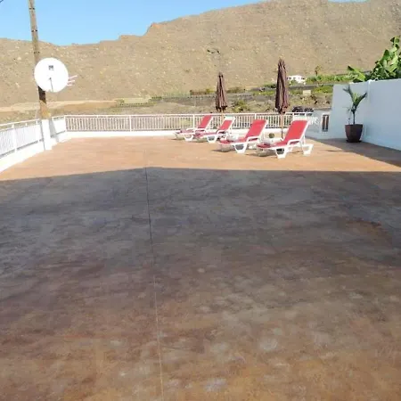 2 Bedrooms House With Sea View Shared Pool And Terrace At Santiago Del Teide 3 Km Away From The Beach *