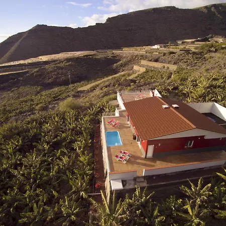 別荘 2 Bedrooms House With Sea View Shared Pool And Terrace At Santiago Del Teide 3 Km Away From The Beach サンティアゴ・デル・テイデ
