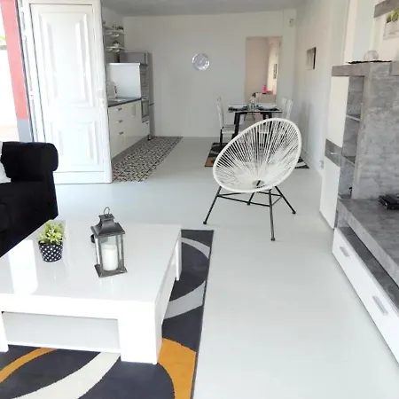 別荘 2 Bedrooms House With Sea View Shared Pool And Terrace At Santiago Del Teide 3 Km Away From The Beach サンティアゴ・デル・テイデ