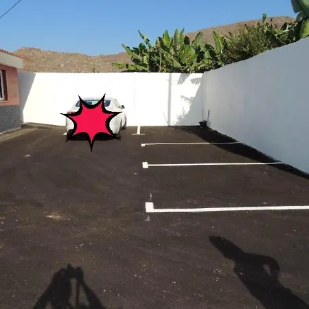 2 Bedrooms House With Sea View Shared Pool And Terrace At Santiago Del Teide 3 Km Away From The Beach 別荘
